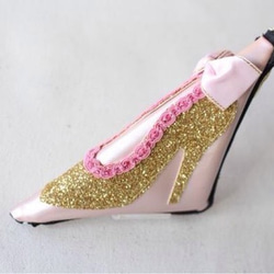 高跟鞋鑰匙包LPIxGD粉紅色的玫瑰蕾絲緞面粉紅絲帶 第1張的照片