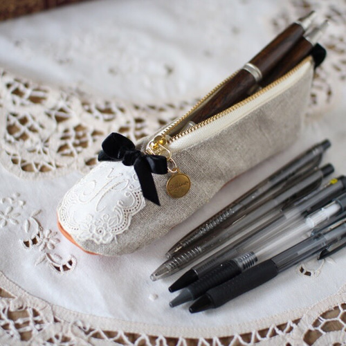 特別な贈り物に イニシャルが選べる 新リネン バレエシューズポーチ