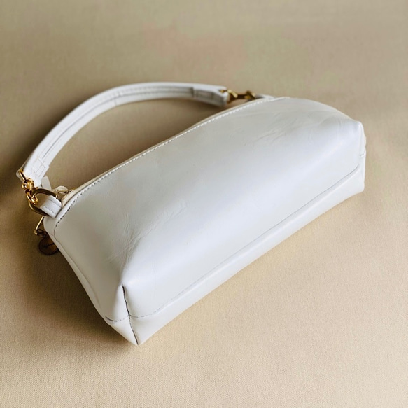 旅行に　3way スマホお財布ポシェット ホワイト牛革 スマホ・鍵・カード20枚！口紅が入る スマホ