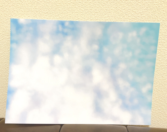 大きな雲とキレイな空　A4  イラスト　ポスター　紙　空　　　かわいい　自然　インテリア　おしゃれ　 2枚目の画像