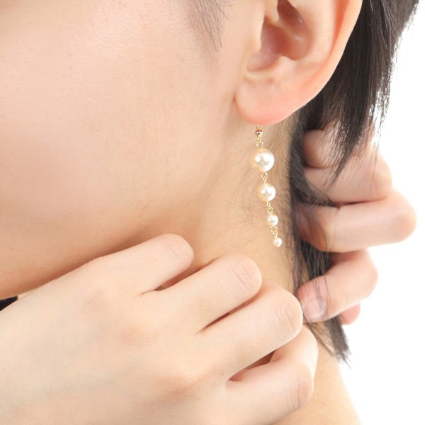 貼るピアス 4連パール イヤリング ノンホールピアス 痛くない シール