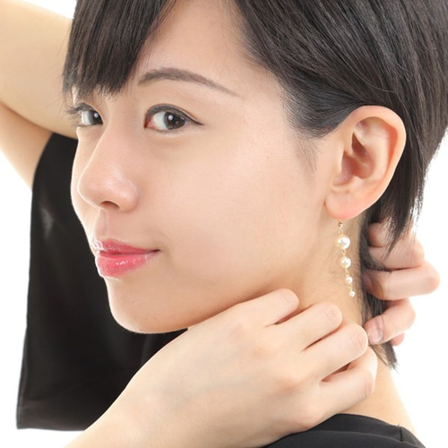 貼るピアス 4連パール イヤリング ノンホールピアス 痛くない シール