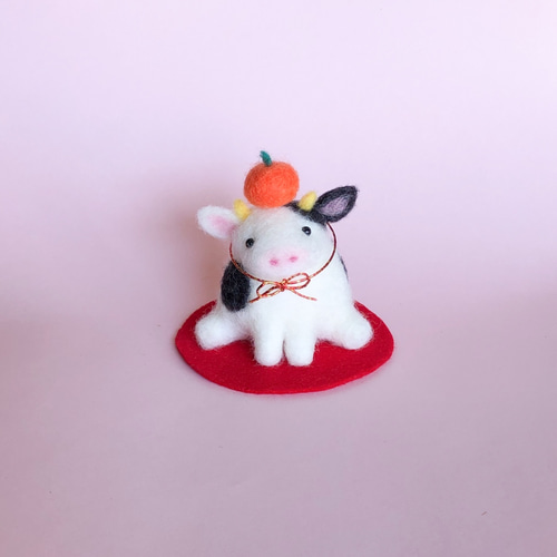 羊毛フェルト 人形 牛ちゃん ハンドメイド オーダー】羊毛フェルトの牛