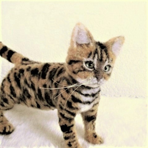 羊毛フェルト かわいい 猫 ベンガル 置物 ハンドメイド 羊毛フェルト