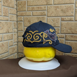 リメイク帽子　デニムキャップ　刺繍　（藍色） 3枚目の画像