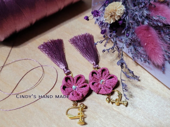 和風小花長流蘇耳環|っまみ細工/縮緬布/日式布花/和服配件/平常穿搭/ 第3張的照片