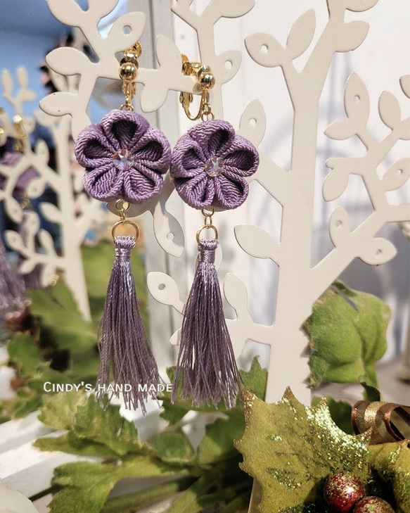 和風小花長流蘇耳環|っまみ細工/縮緬布/日式布花/和服配件/平常穿搭/ 第4張的照片