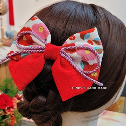 重梅花簪蝴結兩件組|髮簪/髮梳/彈跳夾/っまみ細工/絹布/縮緬布/日式布花/浴衣/和服配件 第4張的照片