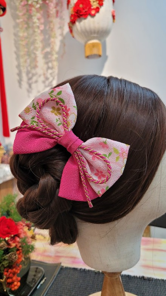 重梅花簪蝴結兩件組|髮簪/髮梳/彈跳夾/っまみ細工/絹布/縮緬布/日式布花/浴衣/和服配件 第7張的照片