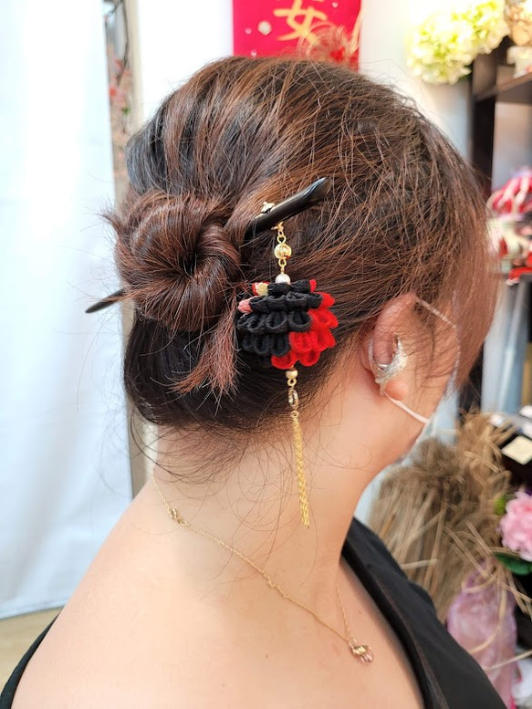 くす玉黑檀木簪/丸子/つまみ細工/日式布花/縮緬布/和服配飾/【馨"手作/cindy's hand made】設計款 第4張的照片