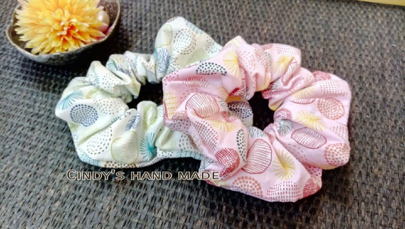 【馨"手作/cindy's hand made】大腸髮圈|幾合圈圈/和風/日式布花/純棉印花布 第1張的照片