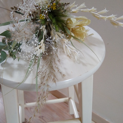 爽やかな野草のドライフラワースワッグ ホワイト＆グリーン（花材変更