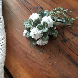 布花コサージュ　白詰草とクローバー 3枚目の画像