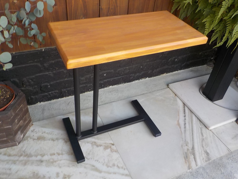 DIMOS サイドテーブル　(アジャスター付き）