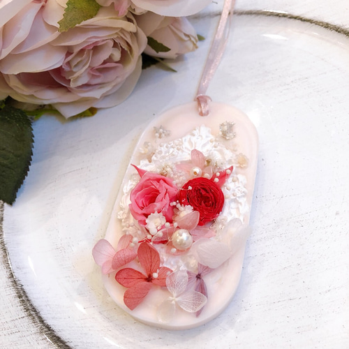 アロマワックスサシェ エレガントなフレームとプリザーブドフラワーの