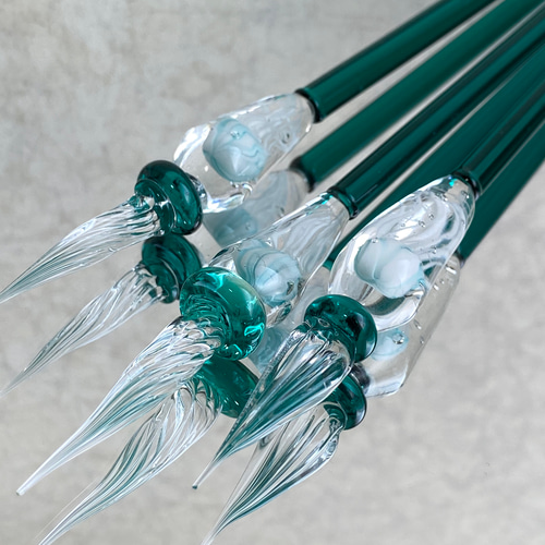 再販80】a_beeの気まぐれ水中くらげのガラスペン・ピーコックグリーン