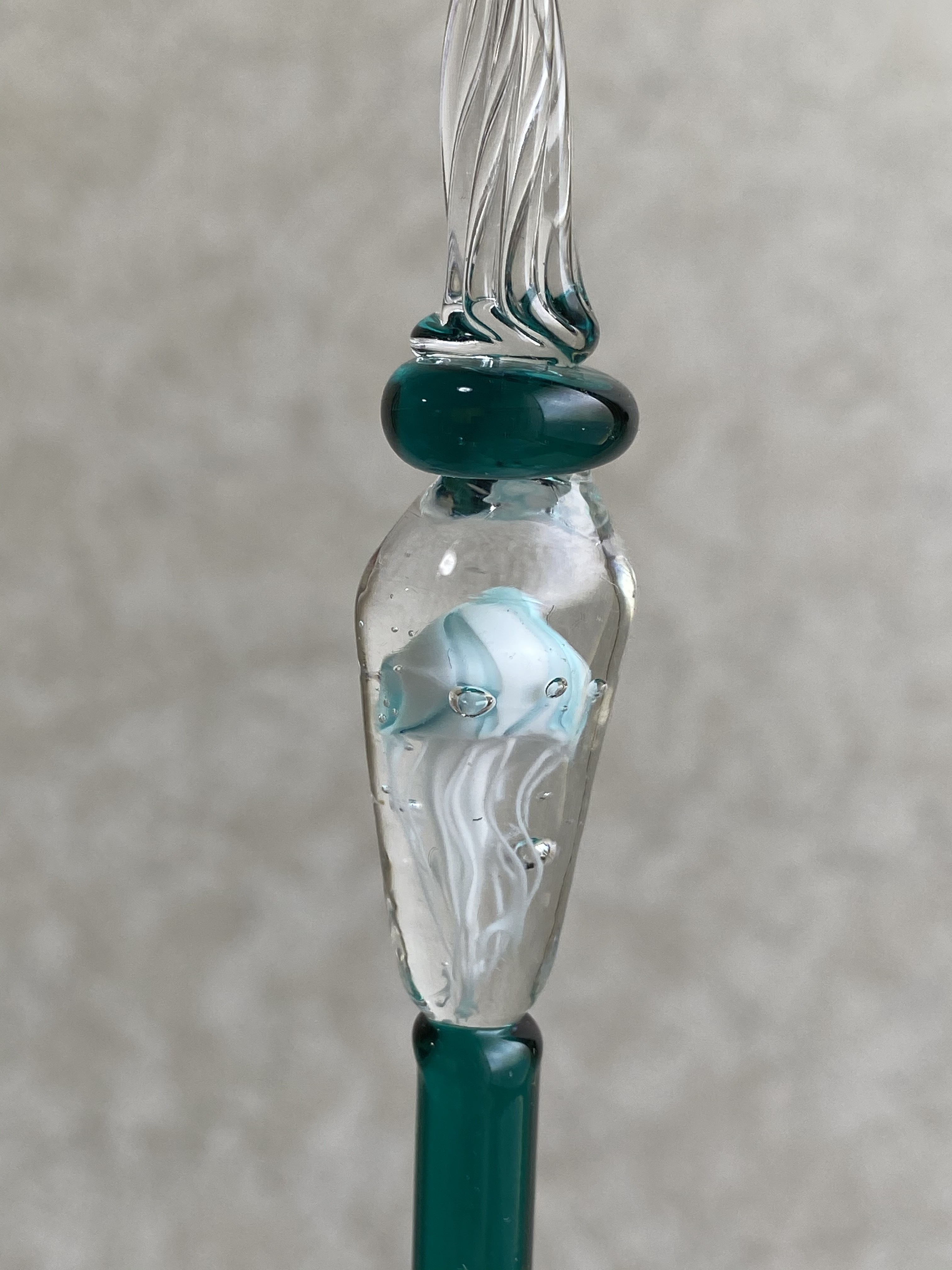 【再販80】a_beeの気まぐれ水中くらげのガラスペン・ピーコックグリーン色（化粧箱付き）