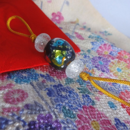 とんぼ玉帯留め”銀箔を沢山使用したほたる玉の簡易帯留め 帯留め a_bee