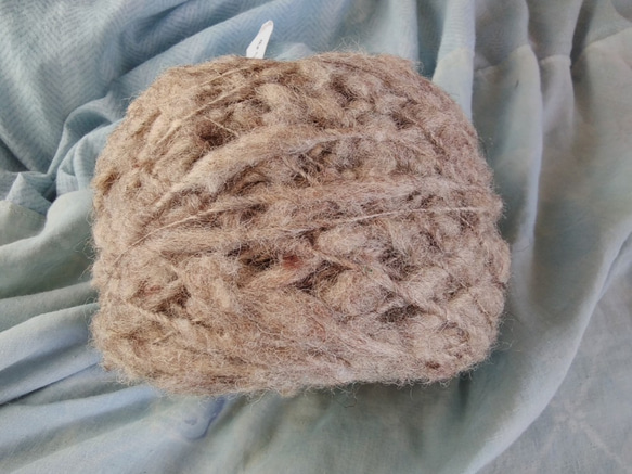 手紡ぎ毛糸　ピレネー　250g前後 3枚目の画像