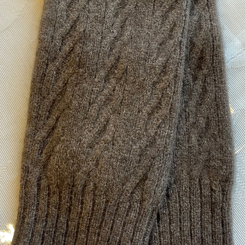 ヤクウール100% 1玉 50g 糸番：22/2 オーガニック ブラウン色 毛糸