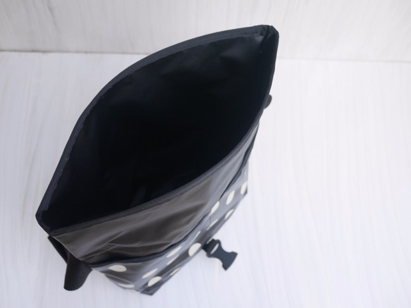 miniDRYバッグ  ブラックドット 完全防水 アウトドア 3枚目の画像