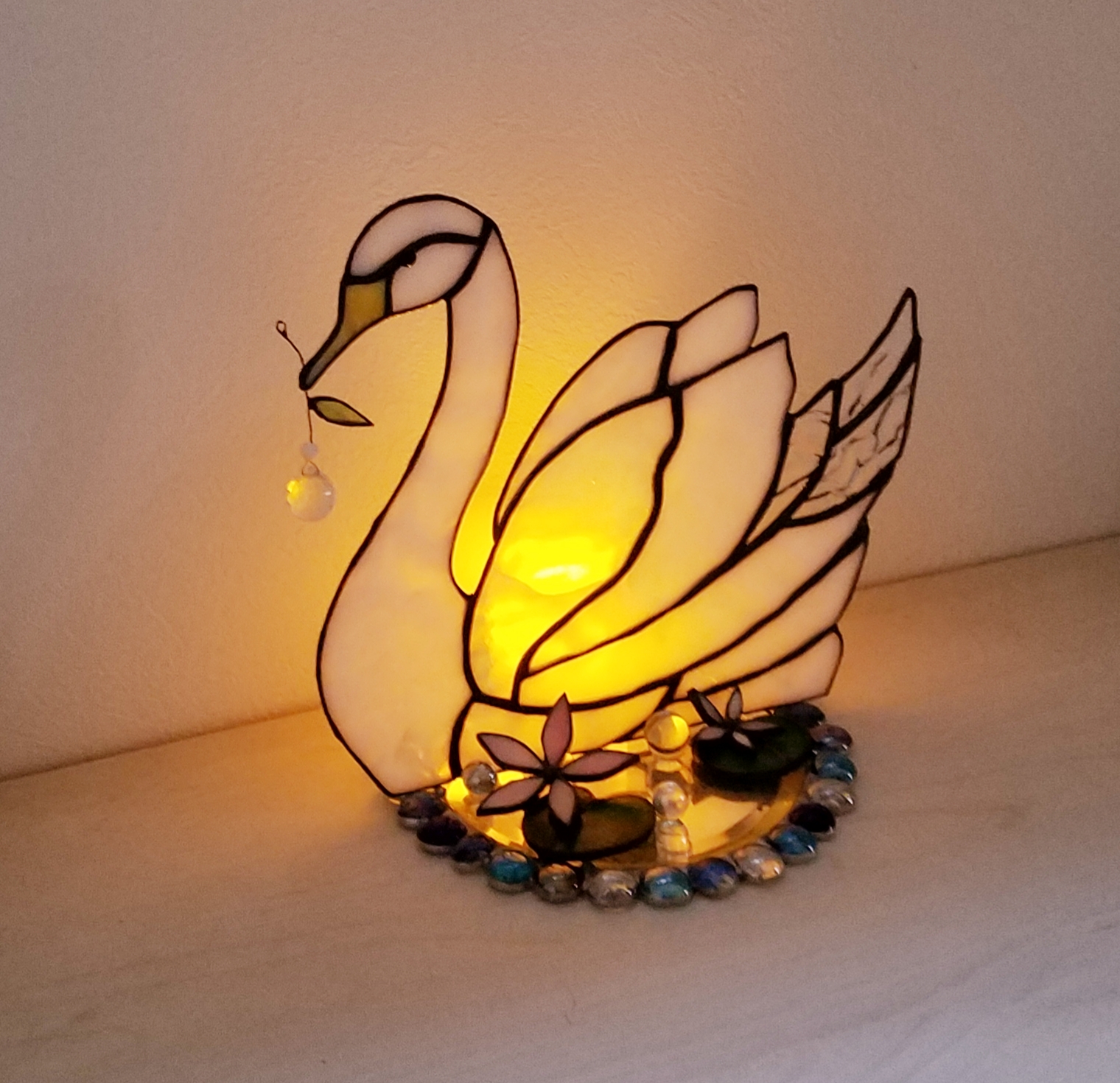 湖面の白鳥*+オブジェ*サンキャッチャー+*ランプ*+ステンド