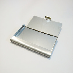 オーク材とステンレスのカードケース 2枚目の画像