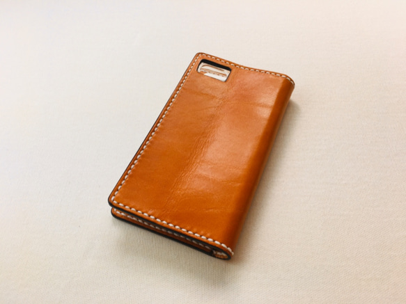 iPhone SE 2020筆記本型真皮保護套（TPU透明保護套縫入筆記本）3卡+1袋 第8張的照片