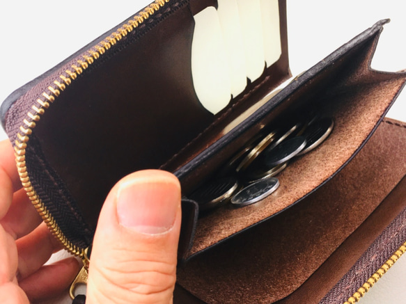 【手縫】チョコ色本革L字ジップ本革二つ折り財布（お札が綺麗に見える。取出易さ重視したお財布です。 6枚目の画像