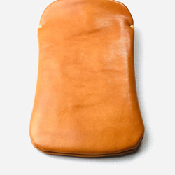 【手感皮革】iPhone12 / 13 iPhone12 / 13 Pro 駝色真皮保護套（淺棕色麂皮） 第3張的照片