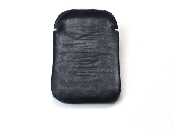 【手感皮革】iPhone12 /13 mini 黑色真皮保護套（淺灰麂皮） 第2張的照片