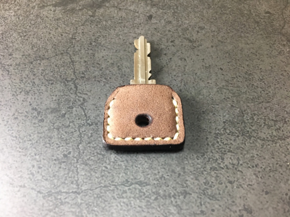 [手工縫製] Cape Hunt 日本製造 真皮鑰匙套（巧克力色） 第3張的照片
