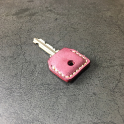 【手工縫製】Cape Hunt 日本製造 真皮鍵套（紅色瀏海日色） 第3張的照片