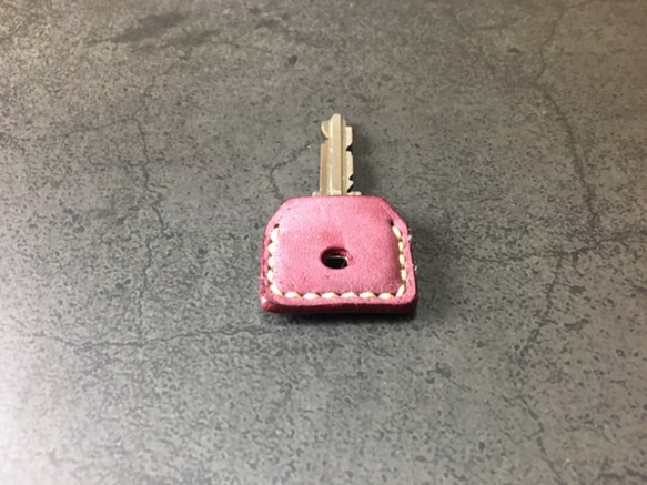 【手工縫製】Cape Hunt 日本製造 真皮鍵套（紅色瀏海日色） 第4張的照片