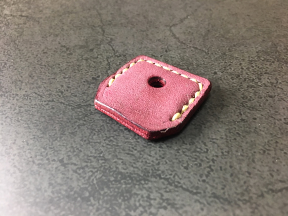 【手工縫製】Cape Hunt 日本製造 真皮鍵套（紅色瀏海日色） 第9張的照片