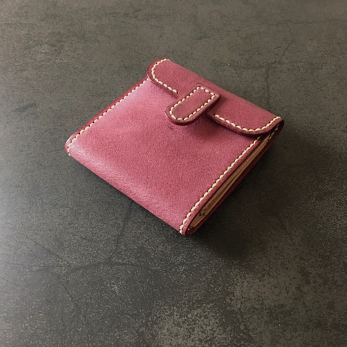 手縫】ケープハント日本製の牛革三つ折り財布（赤バンガンデイ色） 三 