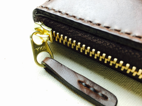 【手縫】ラウンドジップチョコ色本革長財布（小銭入れ付） 7枚目の画像