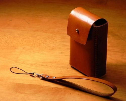 【夏休みセール】富士フイルム XQ1 シルバー 純正レザーケース付(送料無料) 夏休みセール】富士フイルム XQ1 シルバー 純正レザーケース付(送料