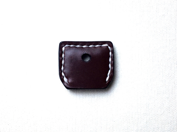 【手縫】チョコ色本革キーカバー（厚い革で鍵を回すとき気持ちいいです⁈） 6枚目の画像