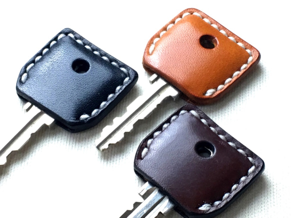 【手工縫製】1套3色真皮鑰匙套（厚皮轉動鑰匙手感好嗎？！） 第4張的照片