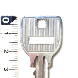 【手縫】3色1セット本革キーカバー（厚い革で鍵を回すとき気持ちいいです⁈） 7枚目の画像