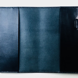 【手縫】ほぼ日手帳weeks MEGAスニーカー用黒色本革カバー※アジャスト機能のペンホルダーに仕様変更 しました 7枚目の画像