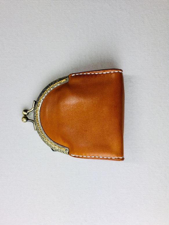 【手縫】キャメル色のがま口のお財布（小物入れやイヤホンケース、ピルケースなど） 9枚目の画像