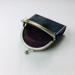 【手縫】黒色のがま口のお財布（小物入れやイヤホンケース、ピルケースなど） 7枚目の画像