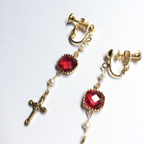 14KGF 鍍14k金珍珠紅水晶耳環 十字架耳環 第3張的照片