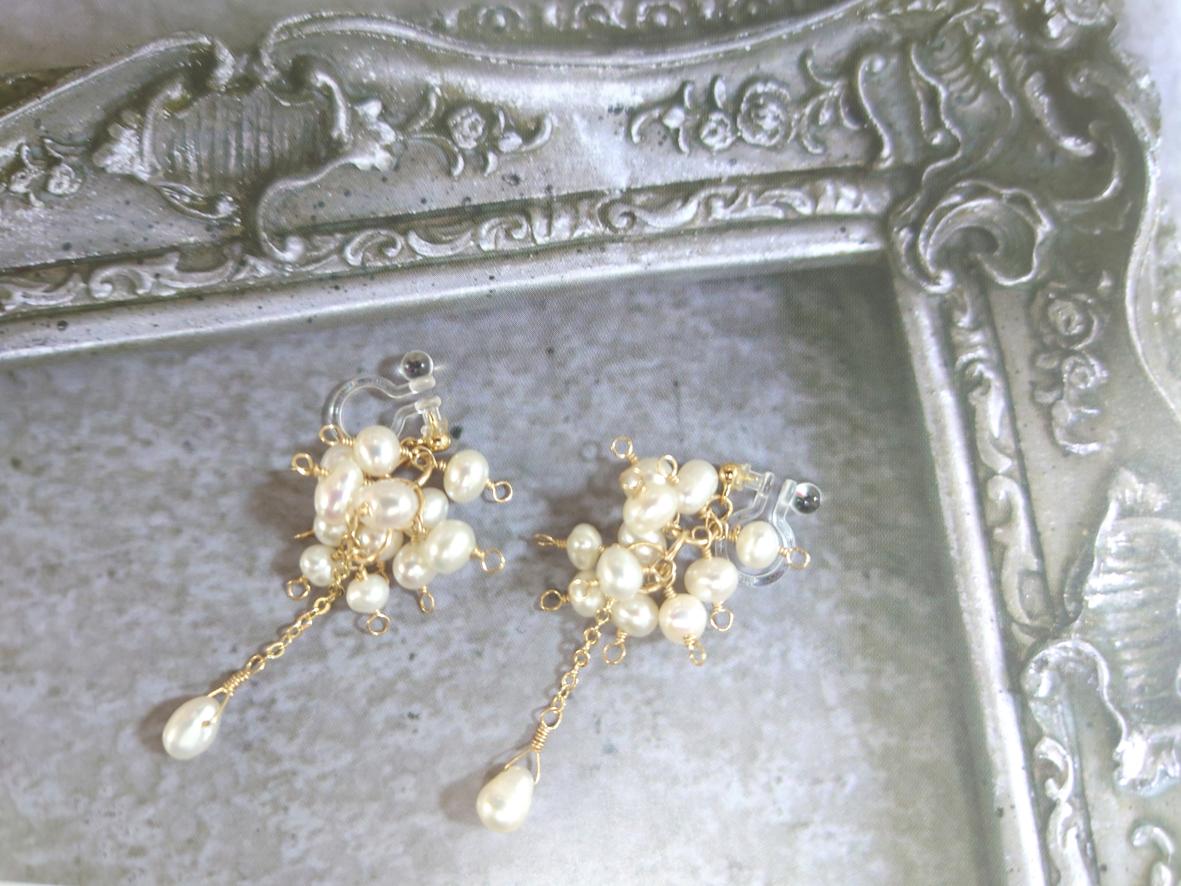 14kgf✨淡水パールのしゃらしゃらイヤリング／ピアス