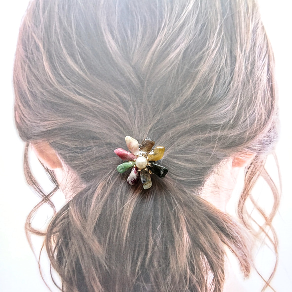 一輪の花咲くトルマリンのポニーフック 3枚目の画像