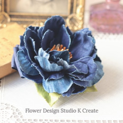 再販：インディゴデニムのピオニーのお花ヘアゴム　卒業式　入学式　青　ブルー　お花　ヘアゴム 7枚目の画像
