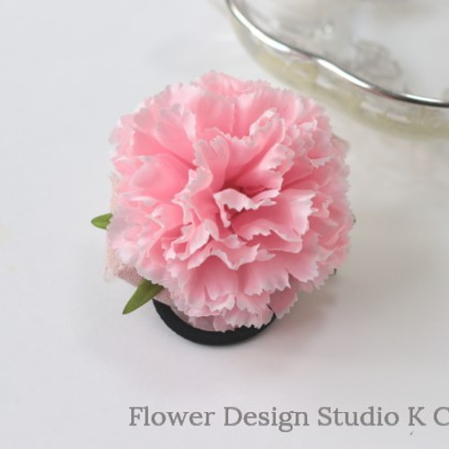 Mizuki様お取り置き：ピンクのカーネーションのヘアゴム ヘアゴム K