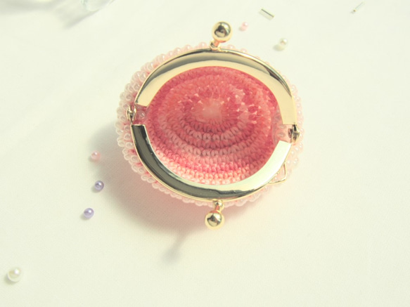 coin case*cocoon petit☆Strawberry milk＊ビーズがま口 コインケース いちごみるく 2枚目の画像